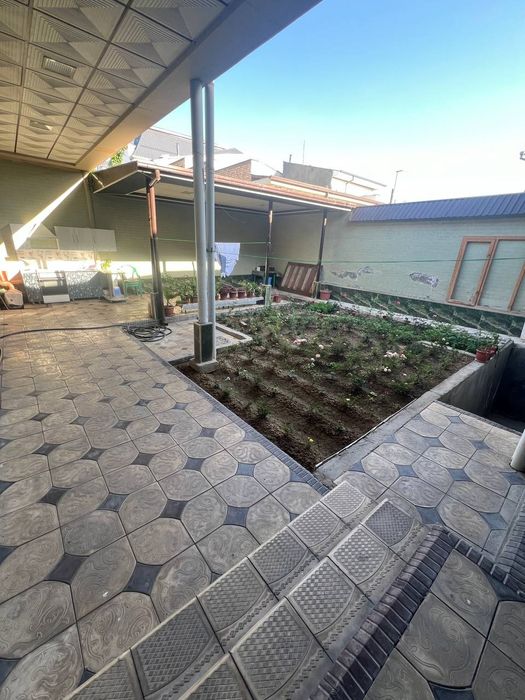 Яккасарой саламатина 4 сотих углавой участка сотилади