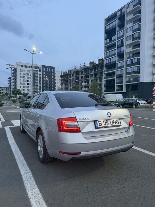 SKODA Octavia 2018 — imagine 4