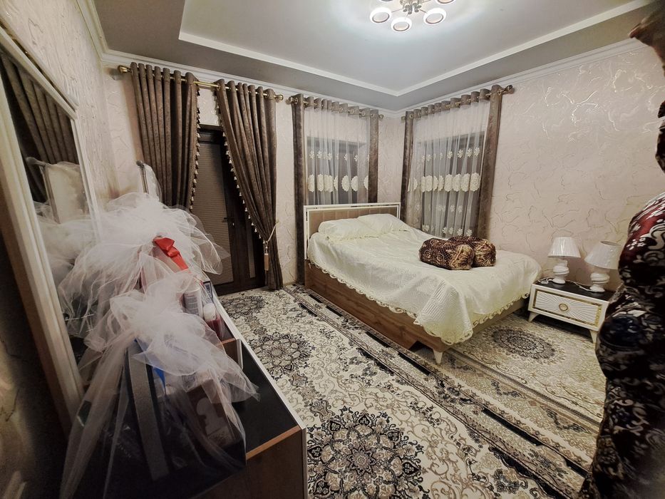 Кибрай тумани Илгор махалласида тайёр уй сотилади