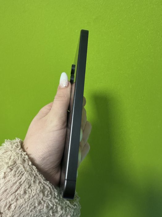 Samsung Galaxy S24 FE – 256 GB, 8 GB RAM, Dual SIM, stare impecabilă