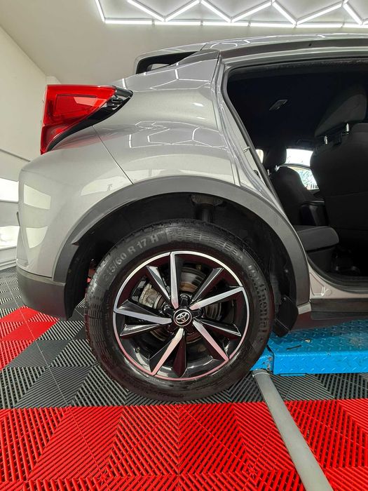TOYOTA C-HR 2017 — imagine 3
