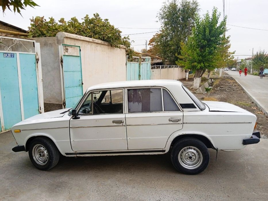 Жигули сотилади.