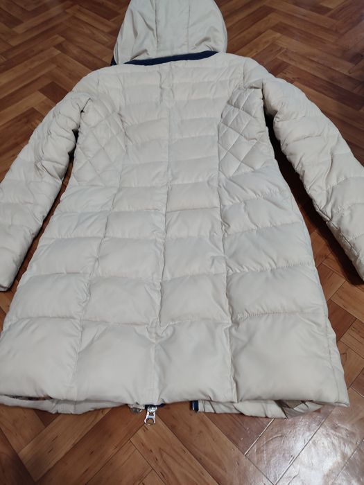 Пуховик комбинированный с синим. До колена.