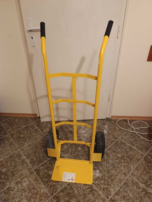 Продавам количка за превоз  60 лв