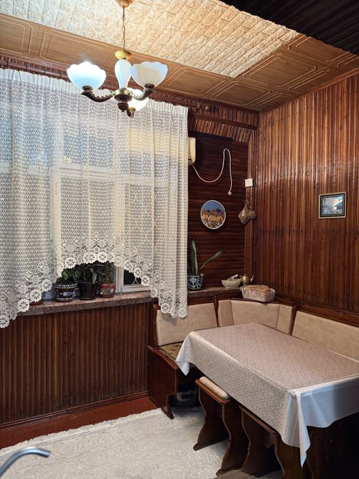 Продаётся 4-комнатная квартира (переделанная из 3), 77 м²