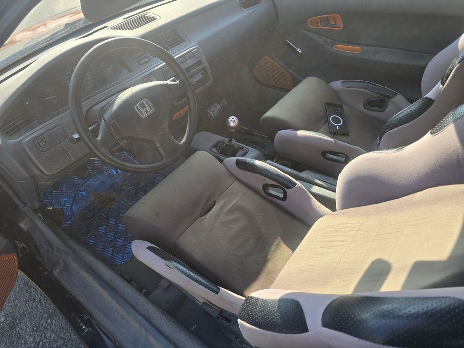 Vand sau schimb Honda Civic 1.3benzina doar cu E90
