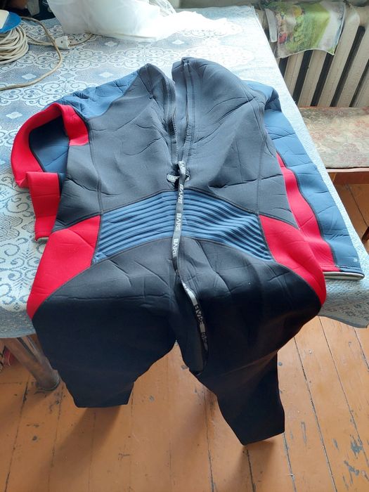 Продам гидрокостюм
