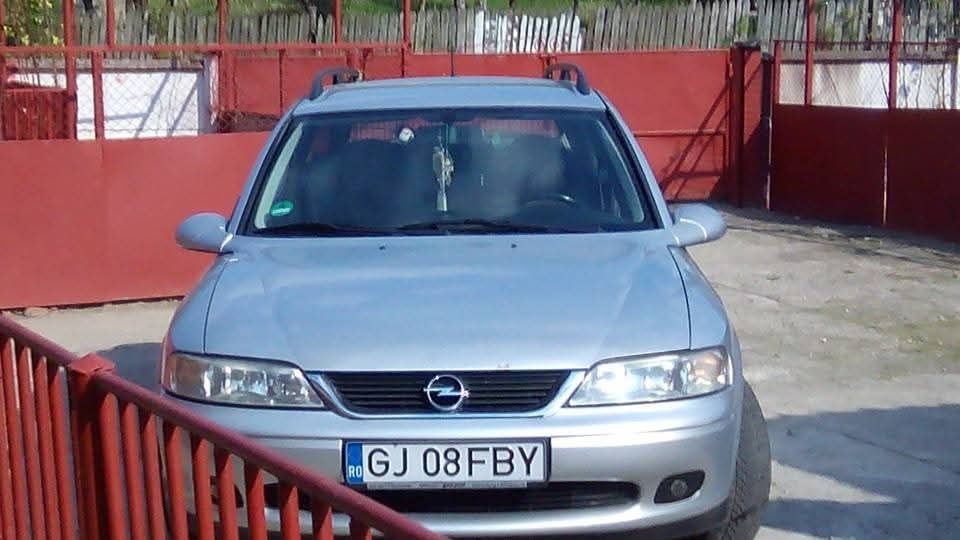 OPEL Vectra 2001 — imagine 2