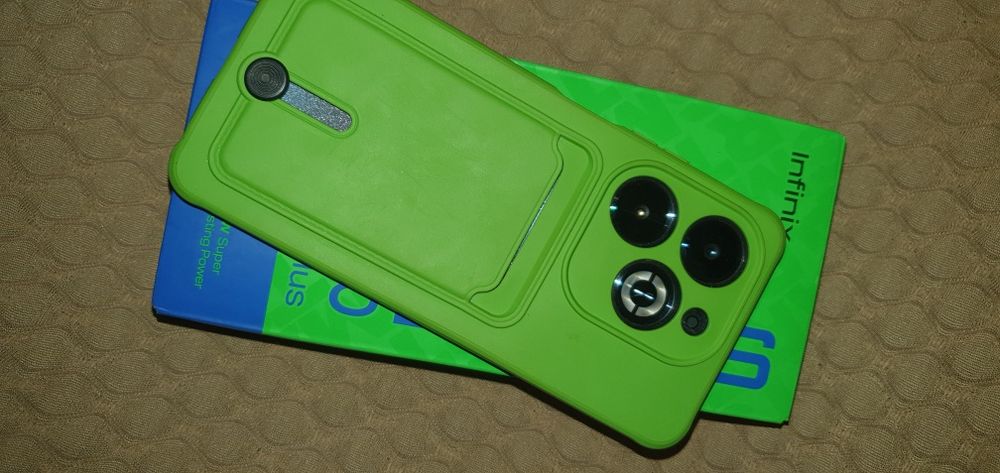 Смартфон Infinix Smart 8 Plus 64/4 Gb