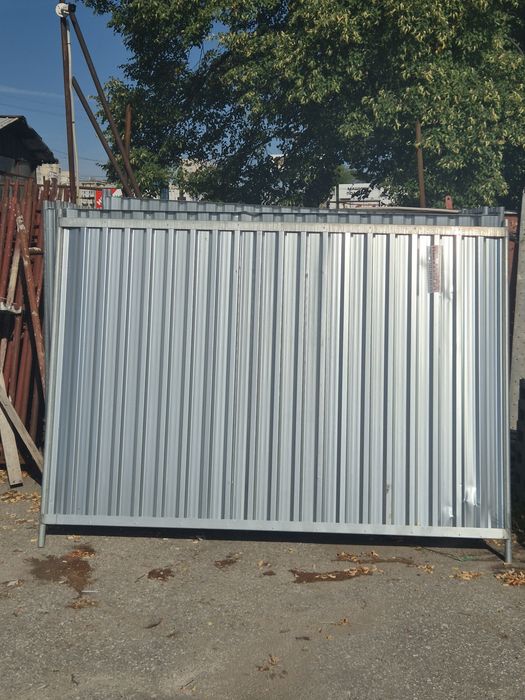 Мобилна плътна ограда под наем