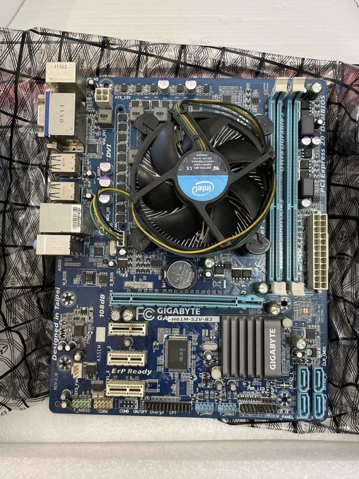 Материнская плата Gigabyte GA-H61M-S2V-B3 + процессор + кулер