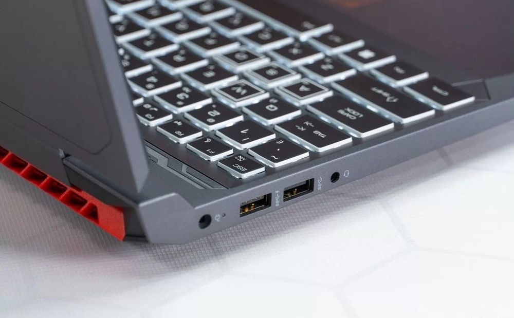 Thunderobot RTX 4050 в Идеале