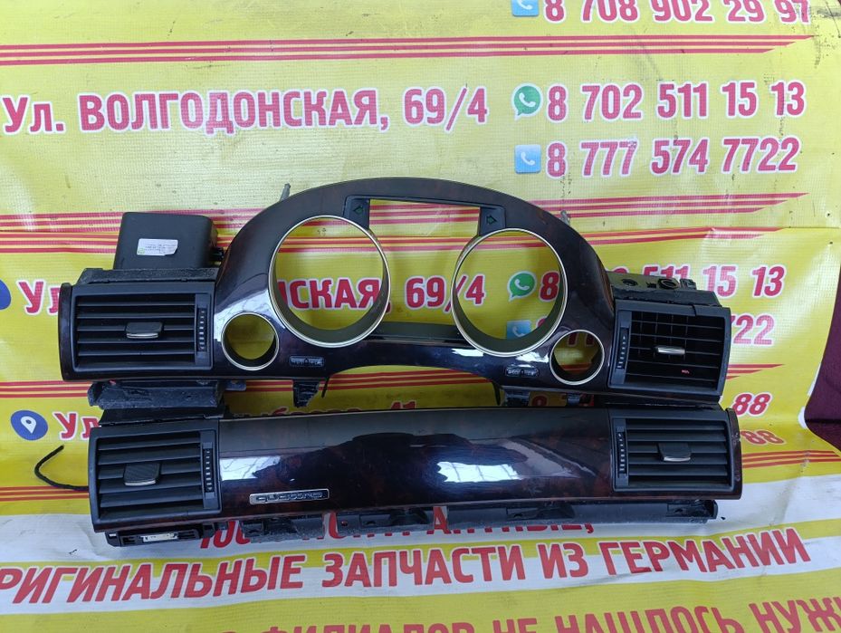 Накладка панели приборов на Ауди А8D3