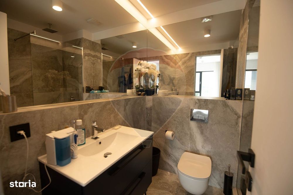 Penthouse cu 5 camere de vânzare Nusco City