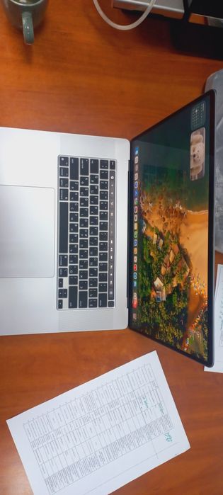 Срочно! MacBook Pro 16" (2019) Intel Core i9 / 16GB RAM / 1TB SSD — Sp