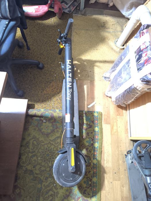 Продам электросамокат