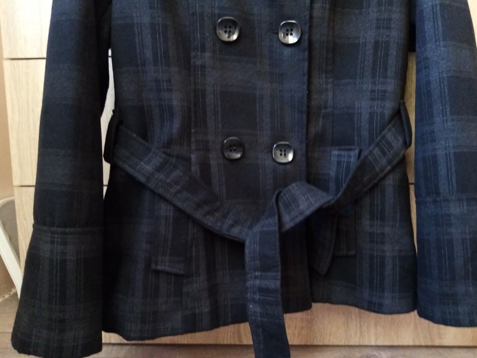 Дамско елегантно палто с колан Черно зимно вталено размер XL