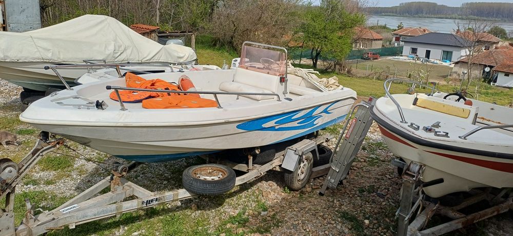 Морорна Лодка Савер