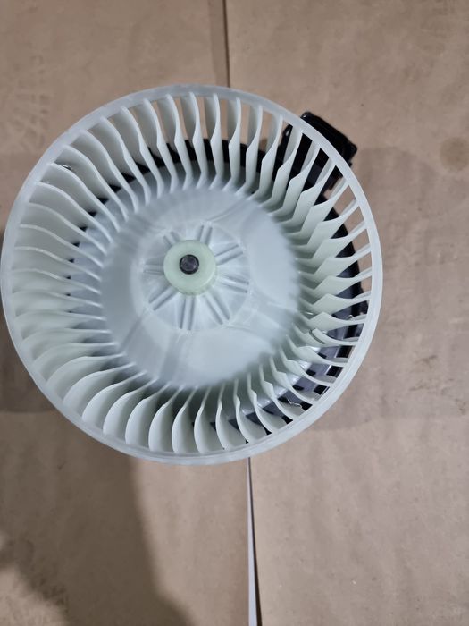 Мотор моторчик печки Prado 120