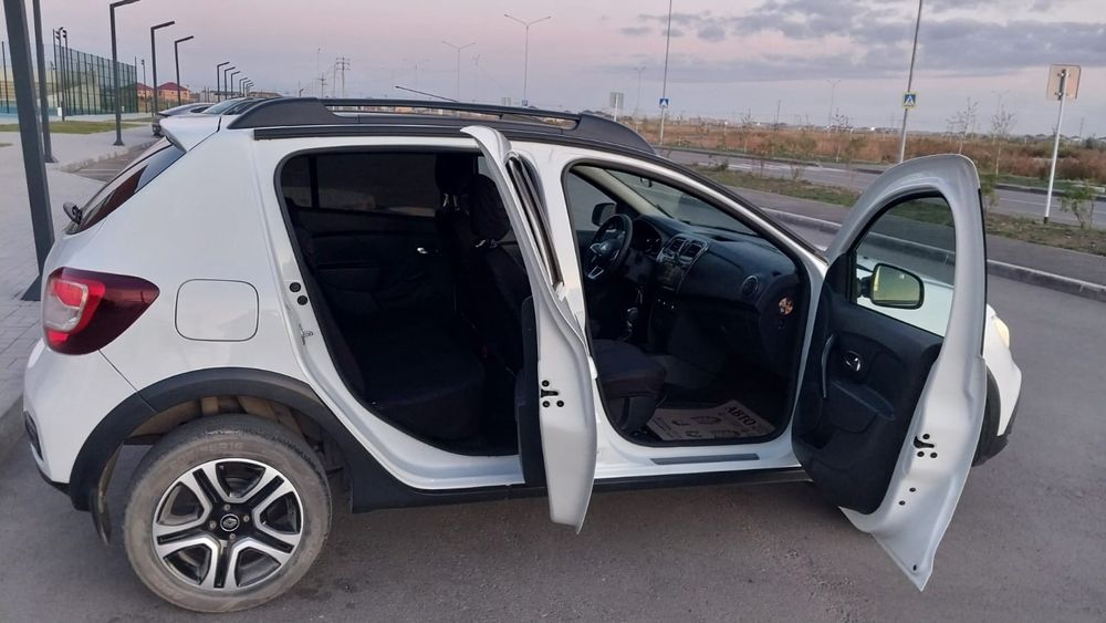 продам Reno Sandero авто