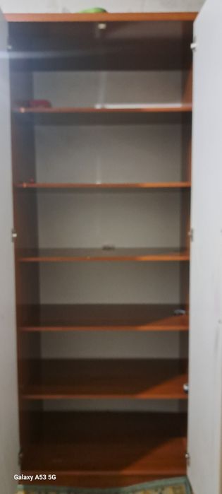 Мебель и столь с стулями