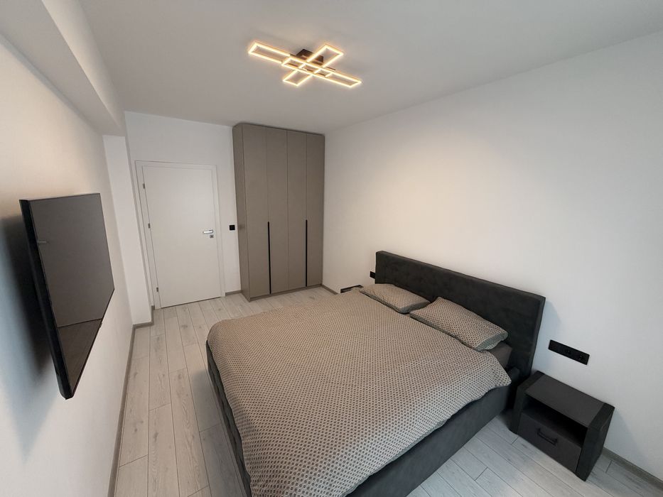 Inchiriez apartament 2 camere Maurer, open space