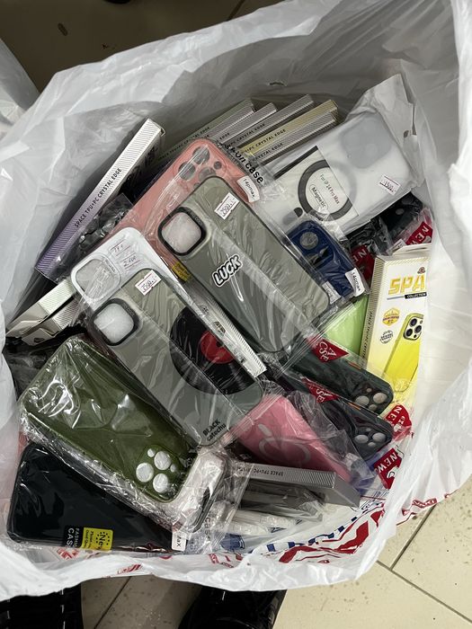 Продам сотовые аксессуары оптом