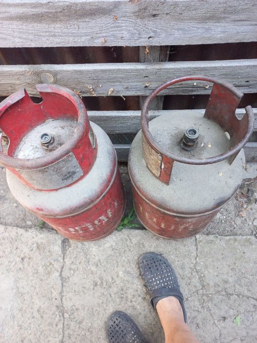 Продам    Газовые     балоны.