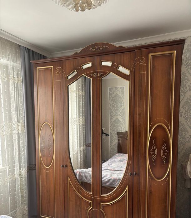 Спальний гарнитур