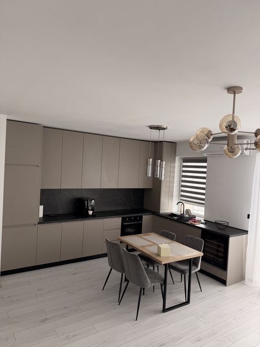 Inchiriez apartament 2 camere Maurer, open space