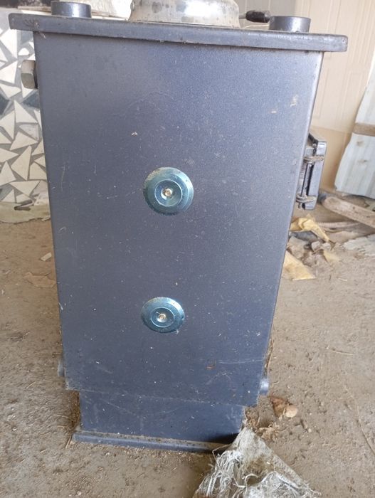 Pechka ishlatilmagan 300kv metr isitadi