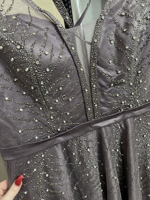 Вечерние платья