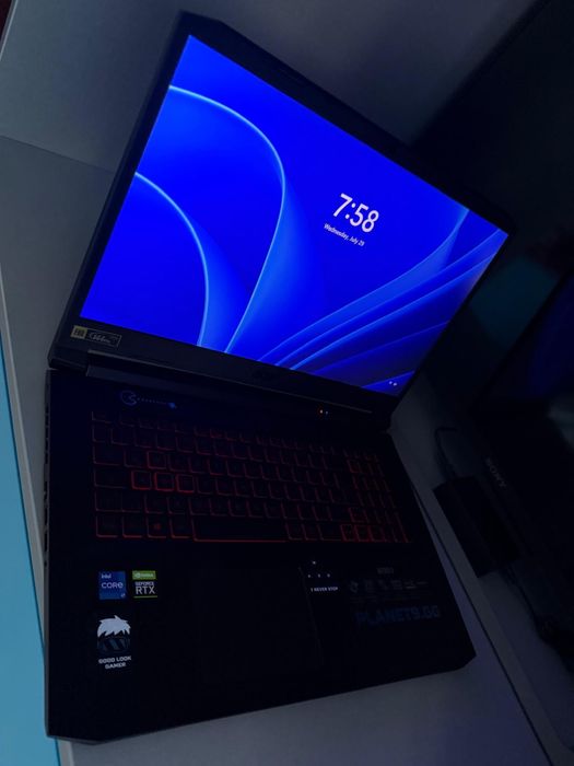 Laptop gaming Acer Nitro 5 AN517-54