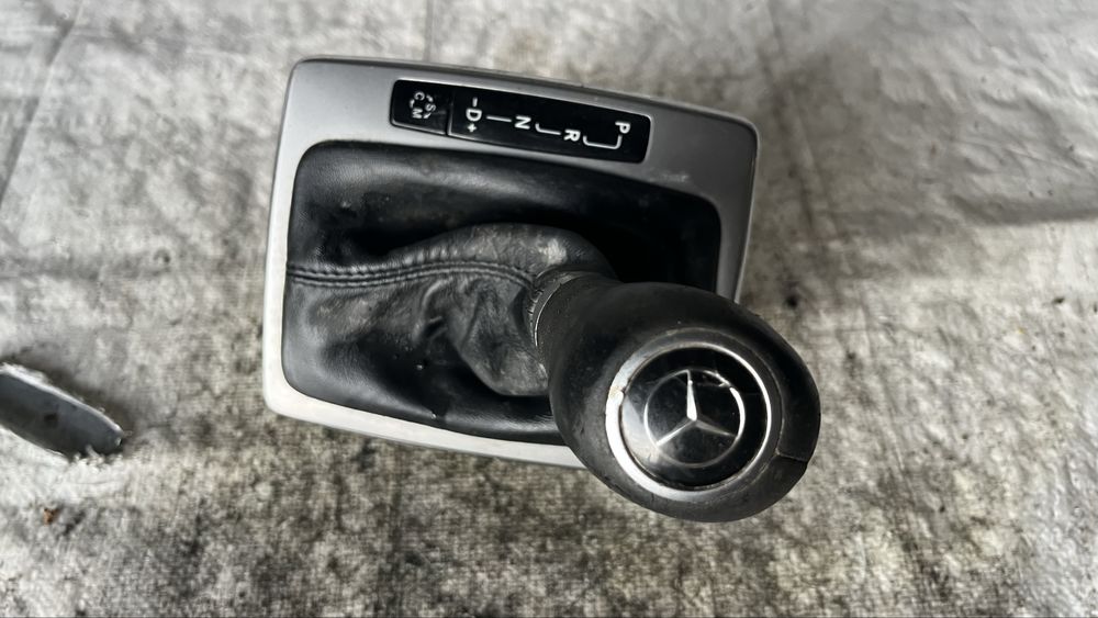 Mercedes C W204 скоростен лост
