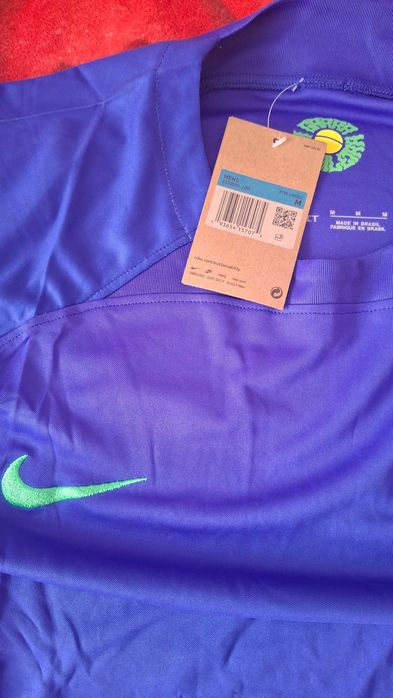 Tricou Brazilia cu eticheta