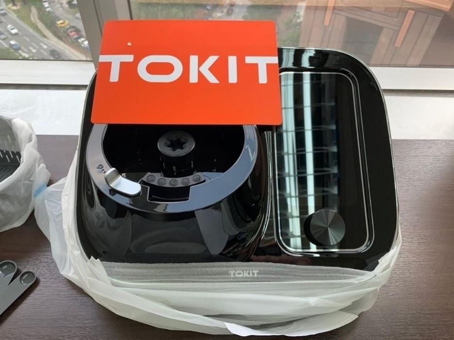 Кухненски робот за готвене TOKIT Omni Cook