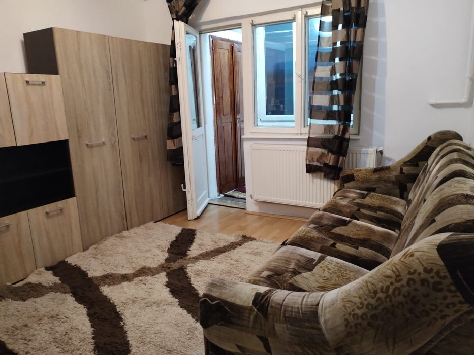 Garsonieră de vânzare etaj 1, zona Dedeman