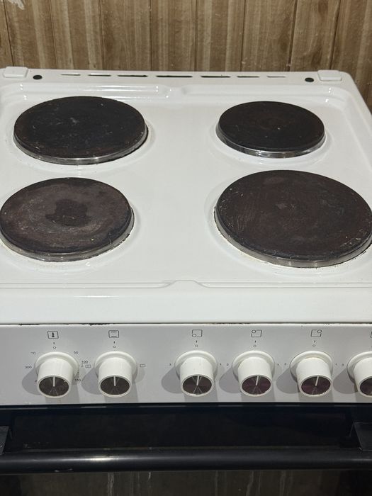 Плита с духовкой