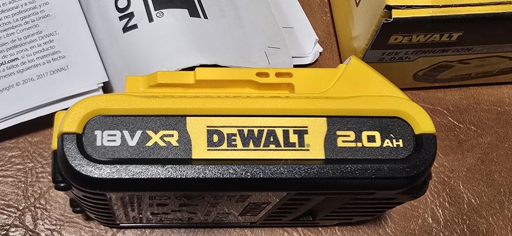 Baterie DeWalt 18v 2Ah Li-Ion nou