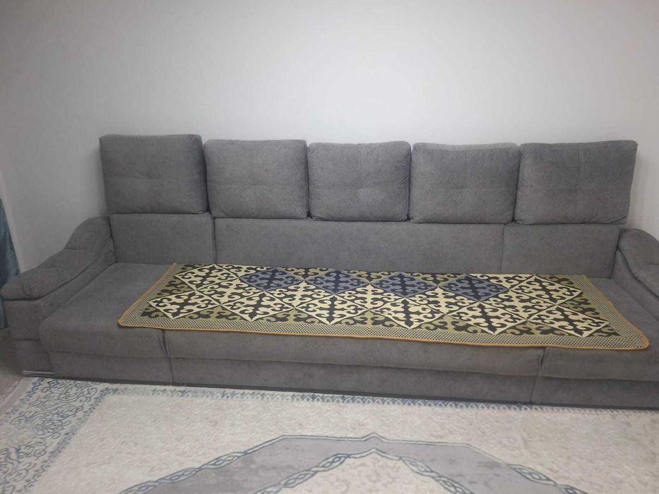 диван для гостиной комнаты