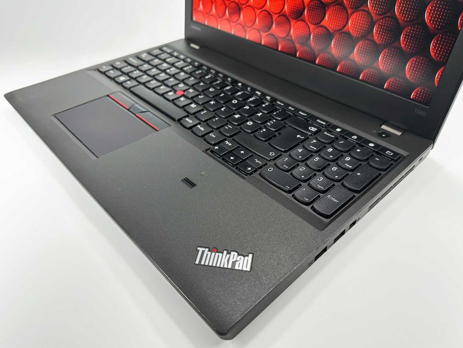 Laptop Lenovo Thinkpad T560 Intel i7 8 gb ram 128 gb ssd Ecran 15.6 inch Full HD Taste iluminate Gama Business Factura si Garantie 1 an