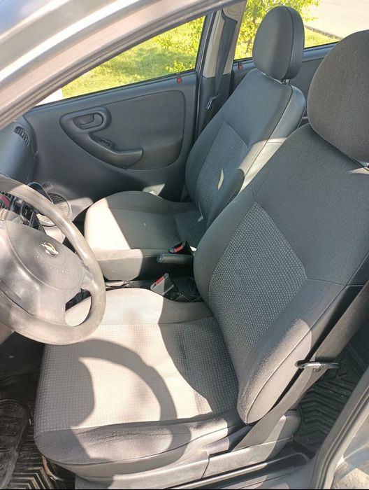 Opel corsa c 2004