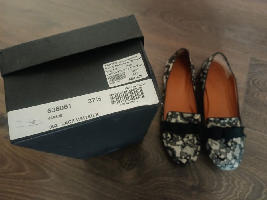 Продам обувь новая.