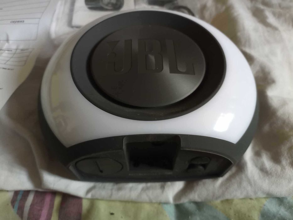 Продавам JBL! HORIZON Bluetooth.