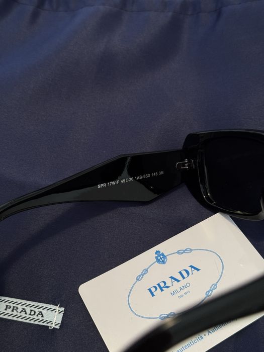 Ochelari de soare Prada