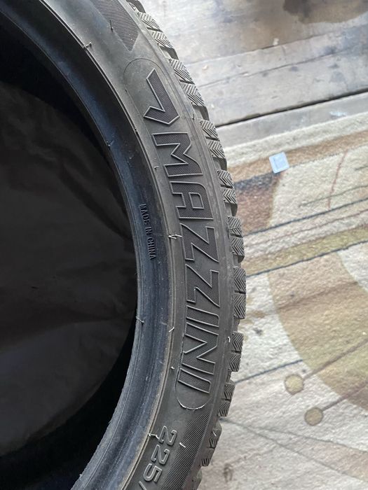 Продам р18 225/40/18 липучка