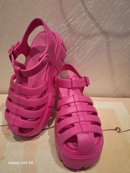 Силиконови сандали