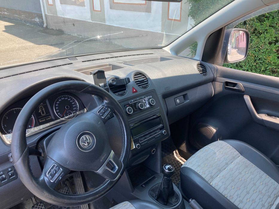 VW Caddy Maxi (2012) – 2.0 TDi (Campervan)