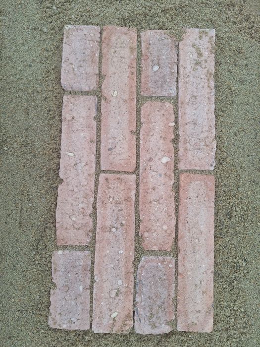 Vand caramina aparenta rustica pentru placat