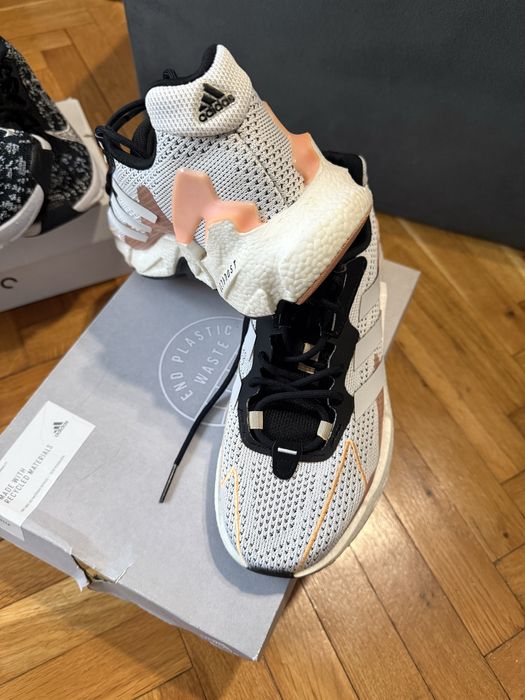 Маратонки на adidas i nike